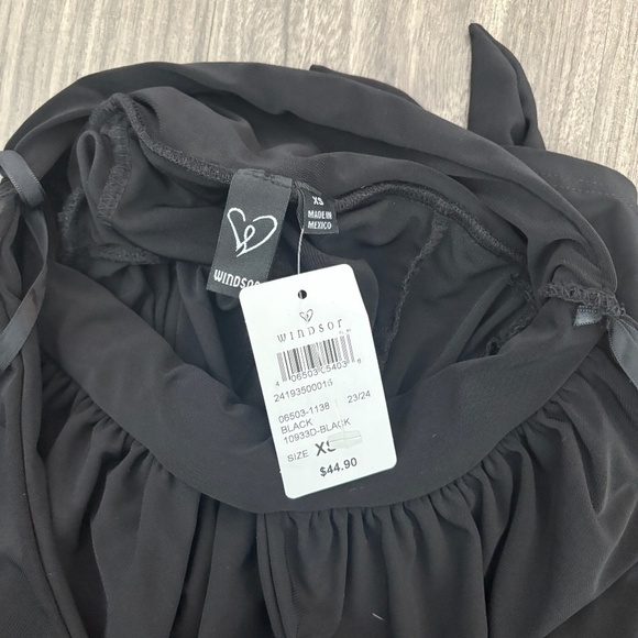 Windsor Womens 50s Icon Halter Plunge Neck Skater Romper Black - Picture 5 of 7